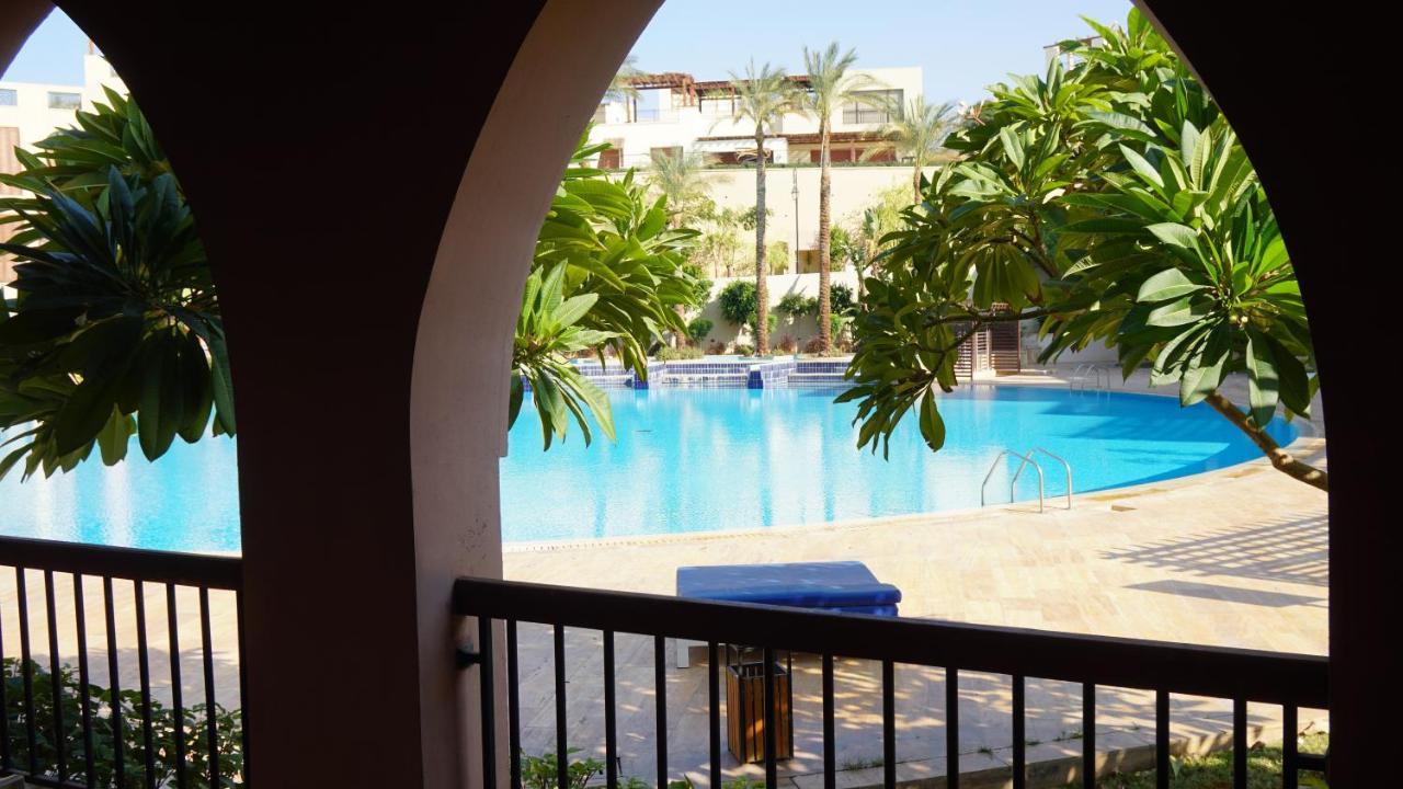 Ground Floor Apartment By Circular Pool In Talabay Aqaba Exterior photo