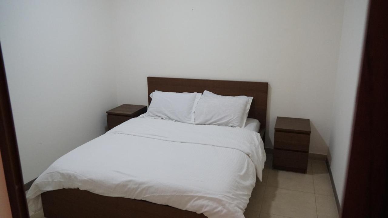 Ground Floor Apartment By Circular Pool In Talabay Aqaba Exterior photo